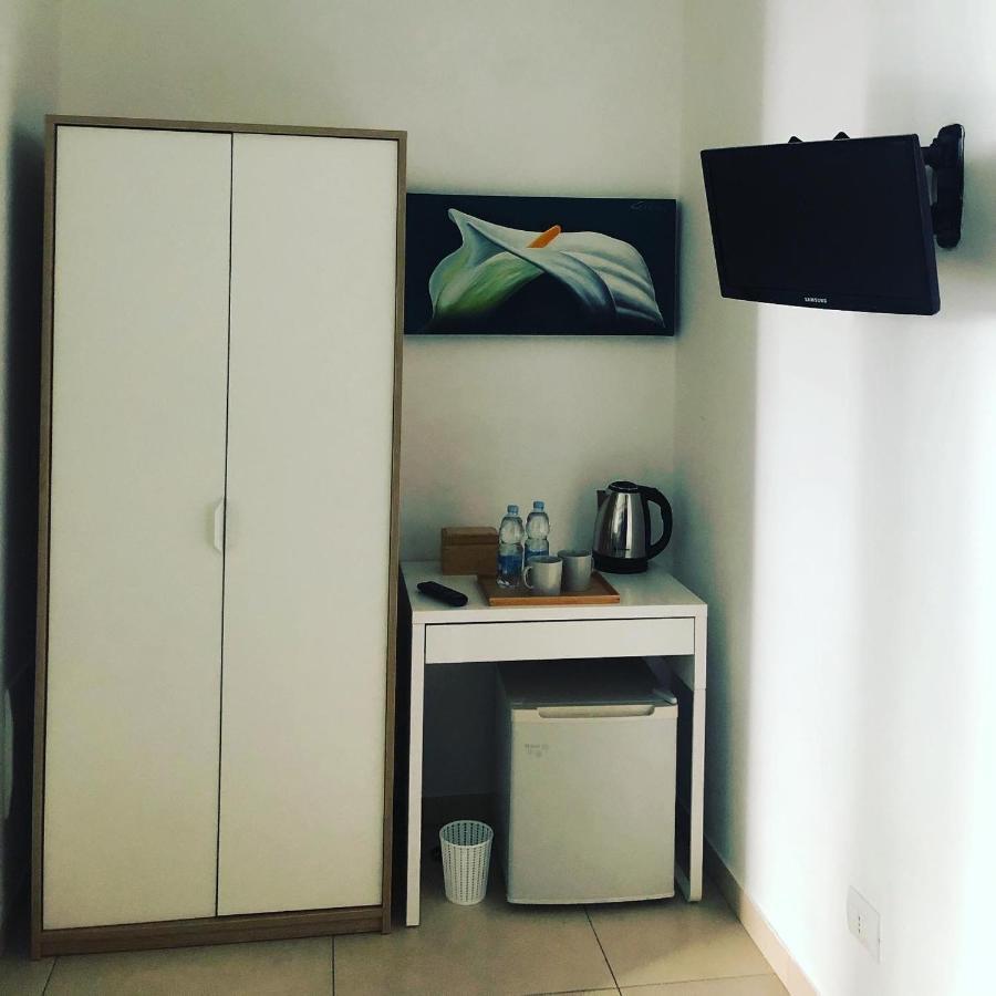 Via Fiume Cento 17 Hotel La Spezia Kültér fotó